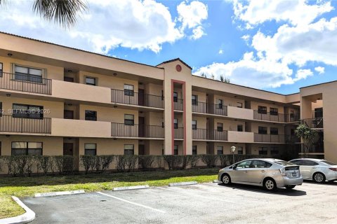 Condo in Miramar, Florida, 3 bedrooms  № 1997017