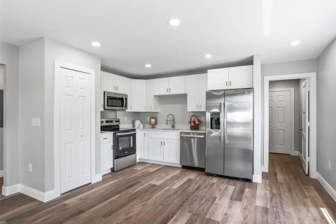 Casa en venta en Ocala, Florida, 3 dormitorios, 123.84 m2 № 1900684 - foto 10