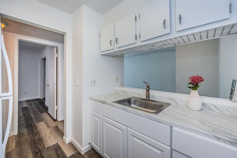 Copropriété à vendre à Clearwater, Floride: 2 chambres, 75.53 m2 № 1681835 - photo 14