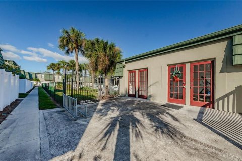 Copropriété à vendre à Clearwater, Floride: 2 chambres, 75.53 m2 № 1681835 - photo 28