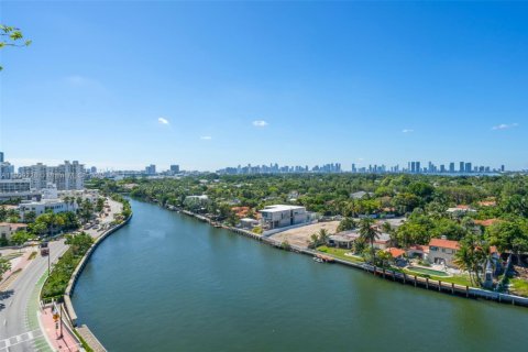 Copropriété à louer à Miami Beach, Floride: 3 chambres, 213.68 m2 № 1966326 - photo 6