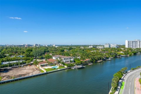 Copropriété à louer à Miami Beach, Floride: 3 chambres, 213.68 m2 № 1966326 - photo 9