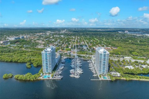 Снять в аренду кондоминиум в Норт-Майами-Бич, Флорида 2 спальни, 170.57м2, № 1952027 - фото 8