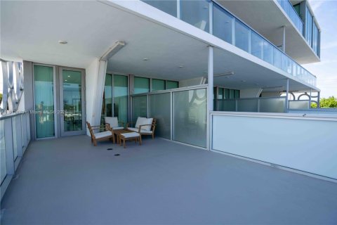 Снять в аренду квартиру в Майами-Бич, Флорида 2 спальни, 90.49м2, № 1967282 - фото 6