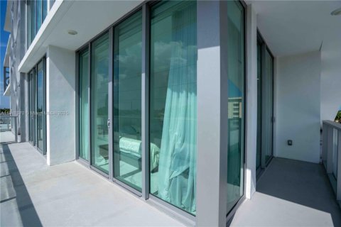 Снять в аренду квартиру в Майами-Бич, Флорида 2 спальни, 90.49м2, № 1967282 - фото 23