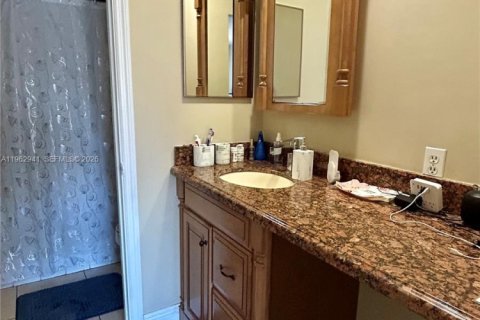 Купить кондоминиум в Лодерхилл, Флорида 2 спальни, 102.19м2, № 2023992 - фото 10