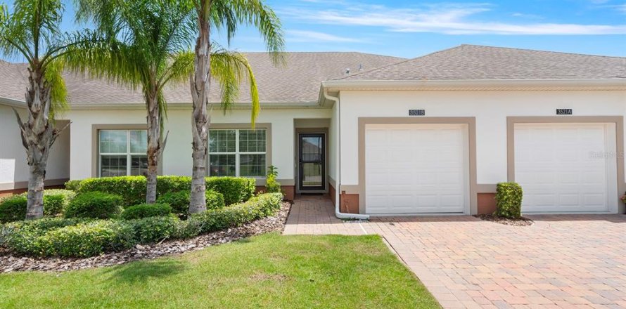 Casa en Clermont, Florida 2 dormitorios, 127.65 m2 № 1909294