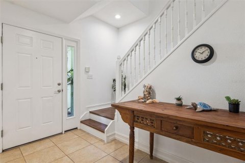 Touwnhouse à vendre à Lake Mary, Floride: 4 chambres, 198.07 m2 № 2419695 - photo 5