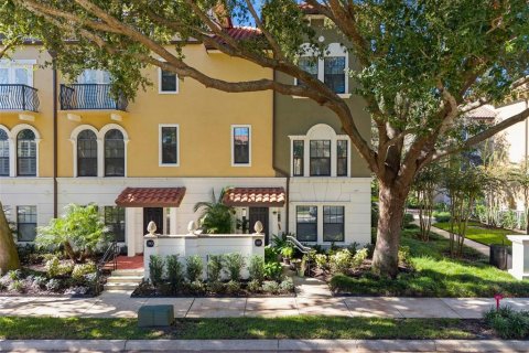 Touwnhouse à Lake Mary, Floride 4 chambres, 198.07 m2 № 2419695