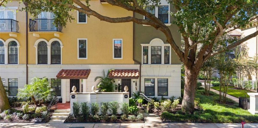 Touwnhouse à Lake Mary, Floride 4 chambres, 198.07 m2 № 2419695