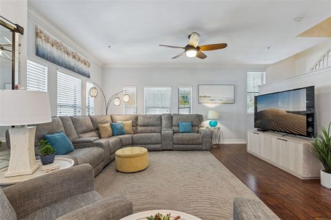 Touwnhouse à vendre à Lake Mary, Floride: 4 chambres, 198.07 m2 № 2419695 - photo 13