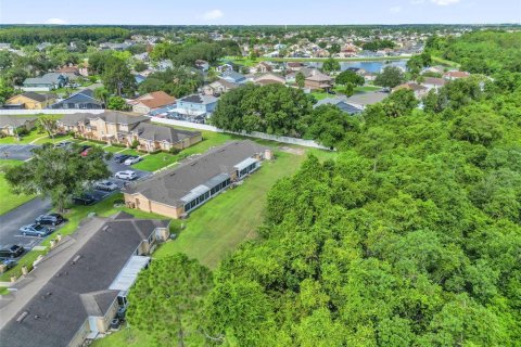 Adosado en venta en Kissimmee, Florida, 2 dormitorios, 88.44 m2 № 2209631 - foto 22
