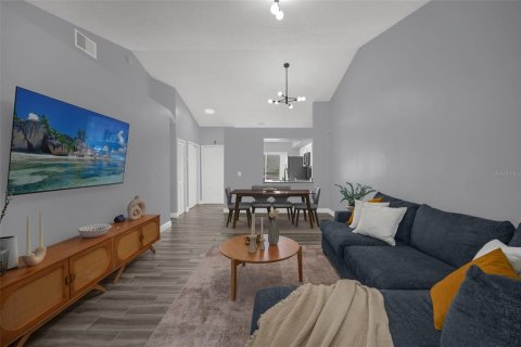 Adosado en venta en Kissimmee, Florida, 2 dormitorios, 88.44 m2 № 2209631 - foto 9
