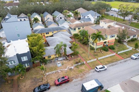 Commercial property in Saint Petersburg, Florida 276.48 sq.m. № 1732977 - photo 3