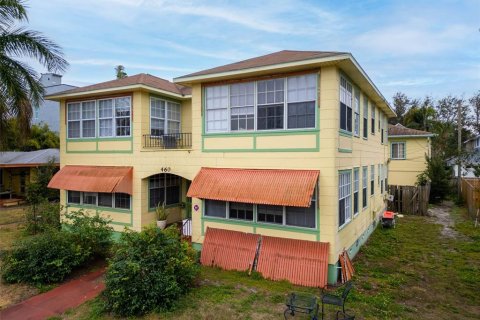 Commercial property in Saint Petersburg, Florida 276.48 sq.m. № 1732977 - photo 15