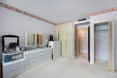 Condominio en venta en Miami, Florida, 1 dormitorio, 73.11 m2 № 2033089 - foto 11