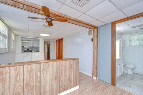 House in Zephyrhills, Florida 2 bedrooms, 85.47 sq.m. № 1760454 - photo 8