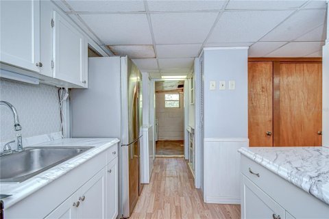 House in Zephyrhills, Florida 2 bedrooms, 85.47 sq.m. № 1760454 - photo 11