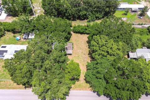 House in Zephyrhills, Florida 2 bedrooms, 85.47 sq.m. № 1760454 - photo 3