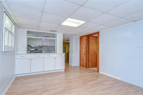 House in Zephyrhills, Florida 2 bedrooms, 85.47 sq.m. № 1760454 - photo 6