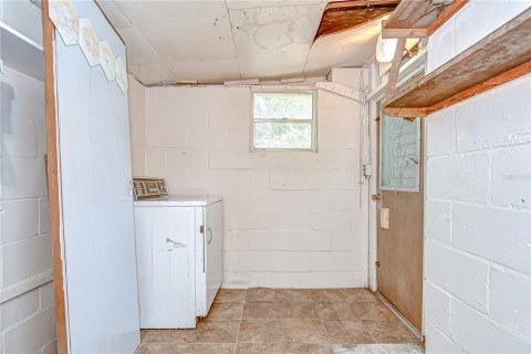 House in Zephyrhills, Florida 2 bedrooms, 85.47 sq.m. № 1760454 - photo 29