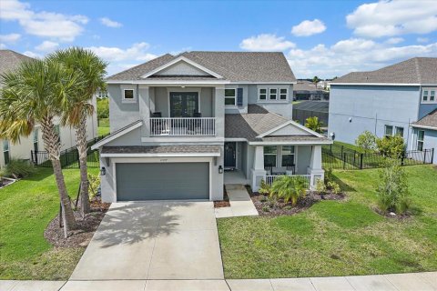 House in Palmetto, Florida 5 bedrooms, 317.17 sq.m. № 2396392 - photo 3