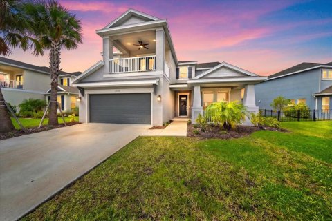 House in Palmetto, Florida 5 bedrooms, 317.17 sq.m. № 2396392
