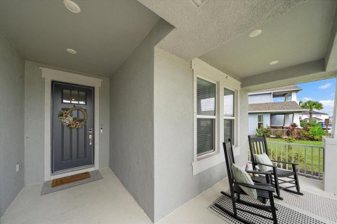 House in Palmetto, Florida 5 bedrooms, 317.17 sq.m. № 2396392 - photo 4