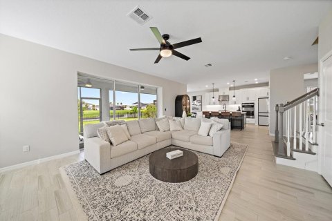 House in Palmetto, Florida 5 bedrooms, 317.17 sq.m. № 2396392 - photo 23