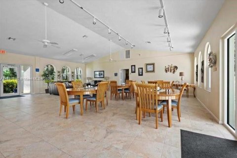 Condo in Port St. Lucie, Florida, 2 bedrooms  № 1809724 - photo 5
