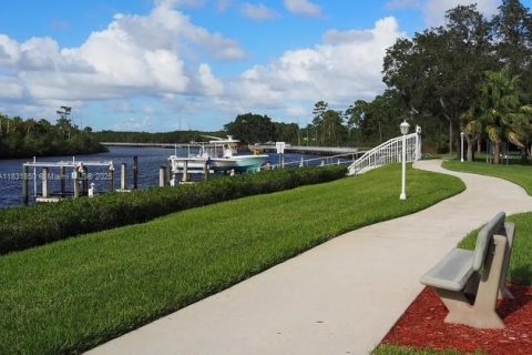 Condo in Port St. Lucie, Florida, 2 bedrooms  № 1809724 - photo 14