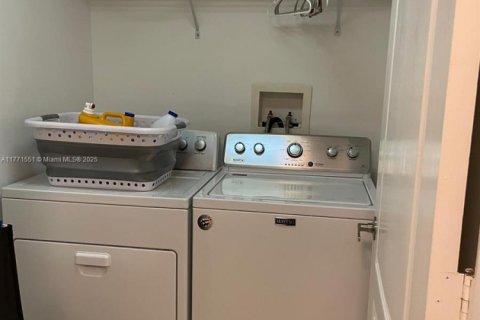 Купить кондоминиум в Дорал, Флорида 3 спальни, 157.93м2, № 1934115 - фото 3