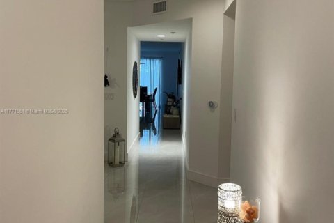 Купить кондоминиум в Дорал, Флорида 3 спальни, 157.93м2, № 1934115 - фото 7