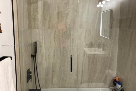 Купить кондоминиум в Дорал, Флорида 3 спальни, 157.93м2, № 1934115 - фото 23