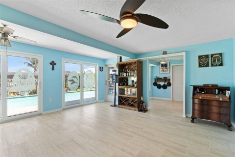 House in Port Charlotte, Florida 2 bedrooms, 145.67 sq.m. № 1732935 - photo 11