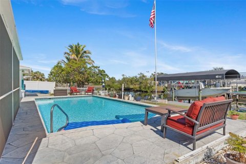 House in Port Charlotte, Florida 2 bedrooms, 145.67 sq.m. № 1732935 - photo 30