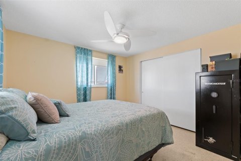 House in Port Charlotte, Florida 2 bedrooms, 145.67 sq.m. № 1732935 - photo 21