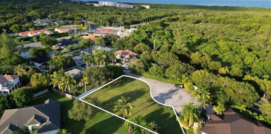 Land in Cutler Bay, Florida № 1892468