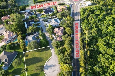 Land in Cutler Bay, Florida № 1892468 - photo 2