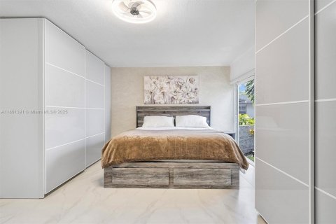 Villa ou maison à vendre à Miami, Floride: 3 chambres, 177.63 m2 № 1715277 - photo 5