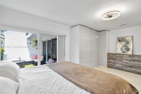 Villa ou maison à vendre à Miami, Floride: 3 chambres, 177.63 m2 № 1715277 - photo 23