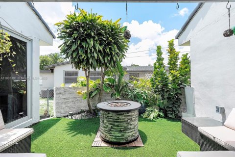 Villa ou maison à vendre à Miami, Floride: 3 chambres, 177.63 m2 № 1715277 - photo 7