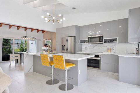 Villa ou maison à vendre à Miami, Floride: 3 chambres, 177.63 m2 № 1715277 - photo 3