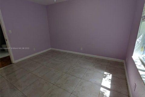 Casa en venta en Hollywood, Florida, 4 dormitorios, 147.71 m2 № 1944978 - foto 21