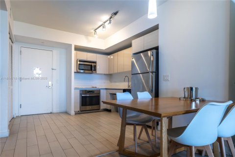 Купить кондоминиум в Халландейл-Бич, Флорида 2 спальни, 96.34м2, № 2032175 - фото 15