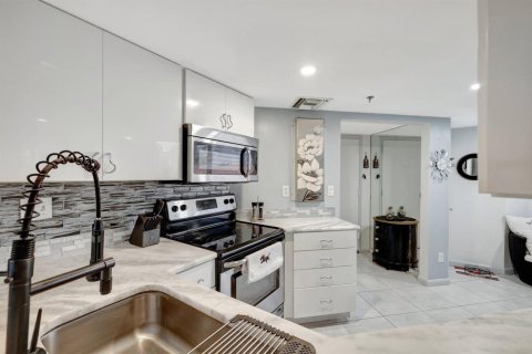 Condominio en venta en St. Lucie, Florida, 2 dormitorios, 115.11 m2 № 2087262 - foto 8