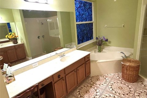 Casa en venta en Orlando, Florida, 4 dormitorios, 253.62 m2 № 1915644 - foto 23