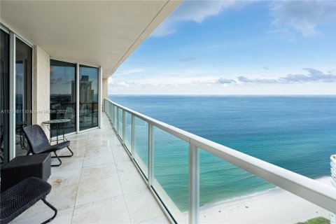 Condo à Sunny Isles Beach, Floride, 2 chambres  № 2154439