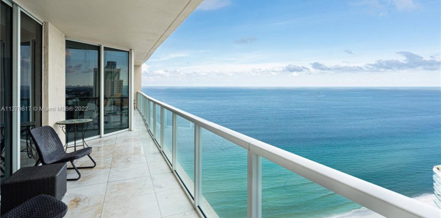 Condo à Sunny Isles Beach, Floride, 2 chambres  № 2154439