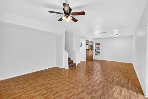 Condo in Tampa, Florida, 2 bedrooms  № 2368740 - photo 18